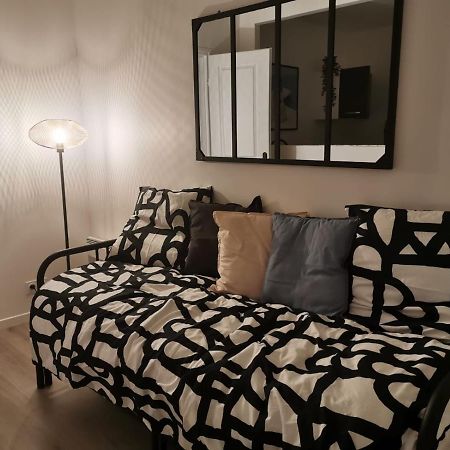 Studio Cosy Et Renove A 2 Pas Gare Reims Centre - Rue Daire Dış mekan fotoğraf